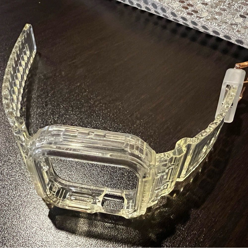 Transparent Wearable Case for Electronics